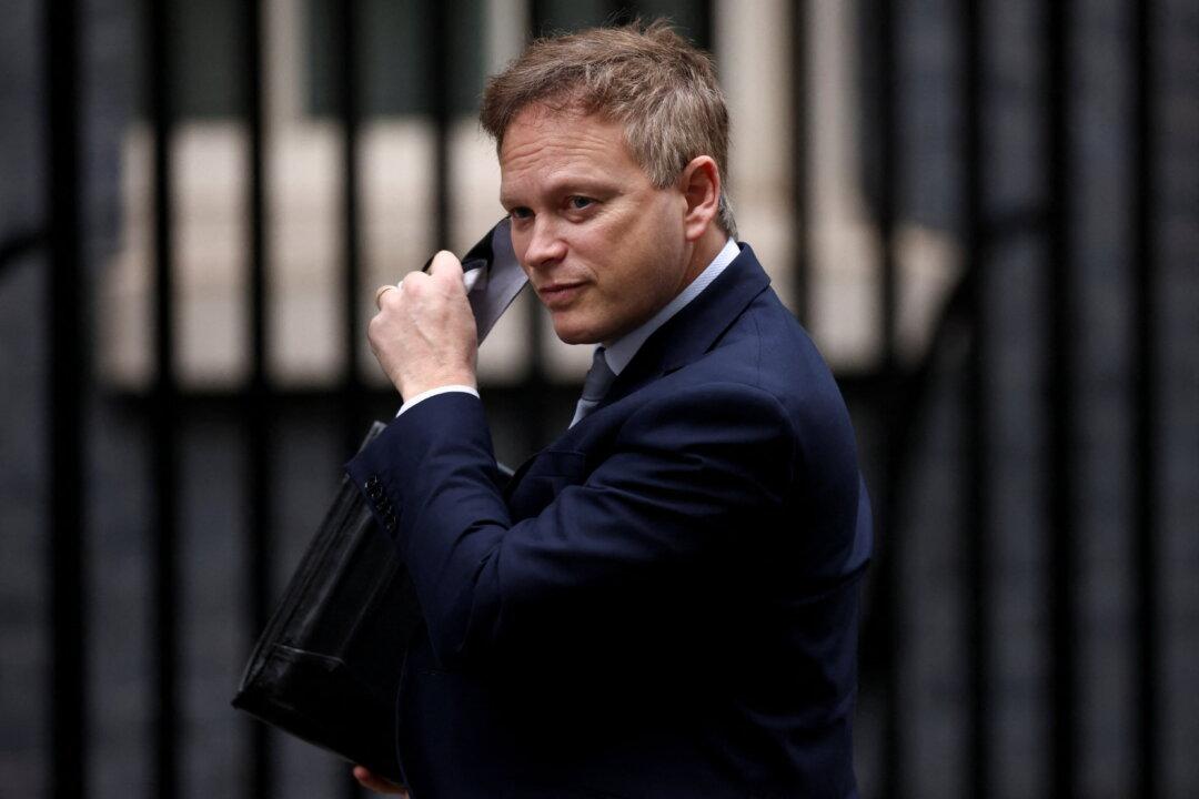 UK Bans Russian Private Jets From Its Airspace