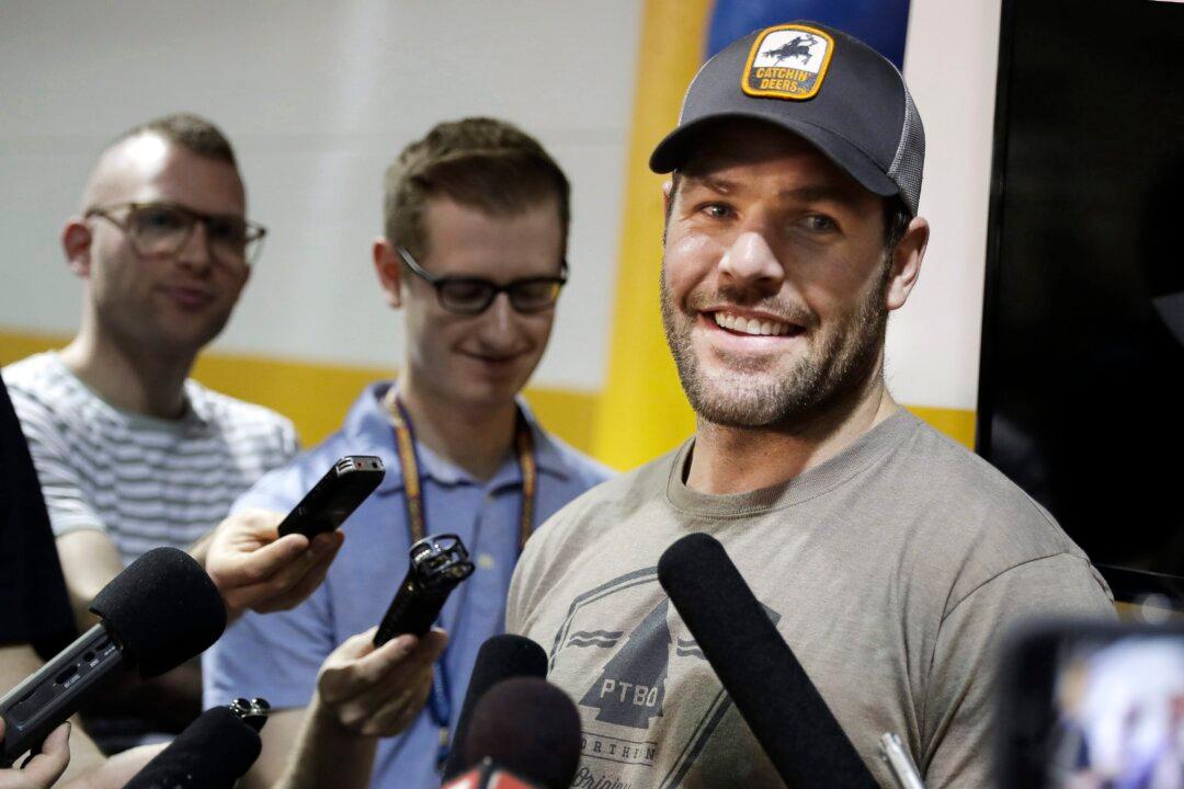 Hockey Star Mike Fisher: Truckers Are Fighting for the Freedom of Every Single Person in Canada