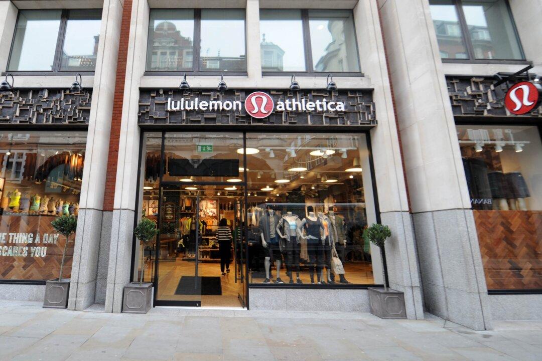 Chart Wars: Between Lululemon and Nike, Which Stock Looks Set to Jump Higher, Faster?