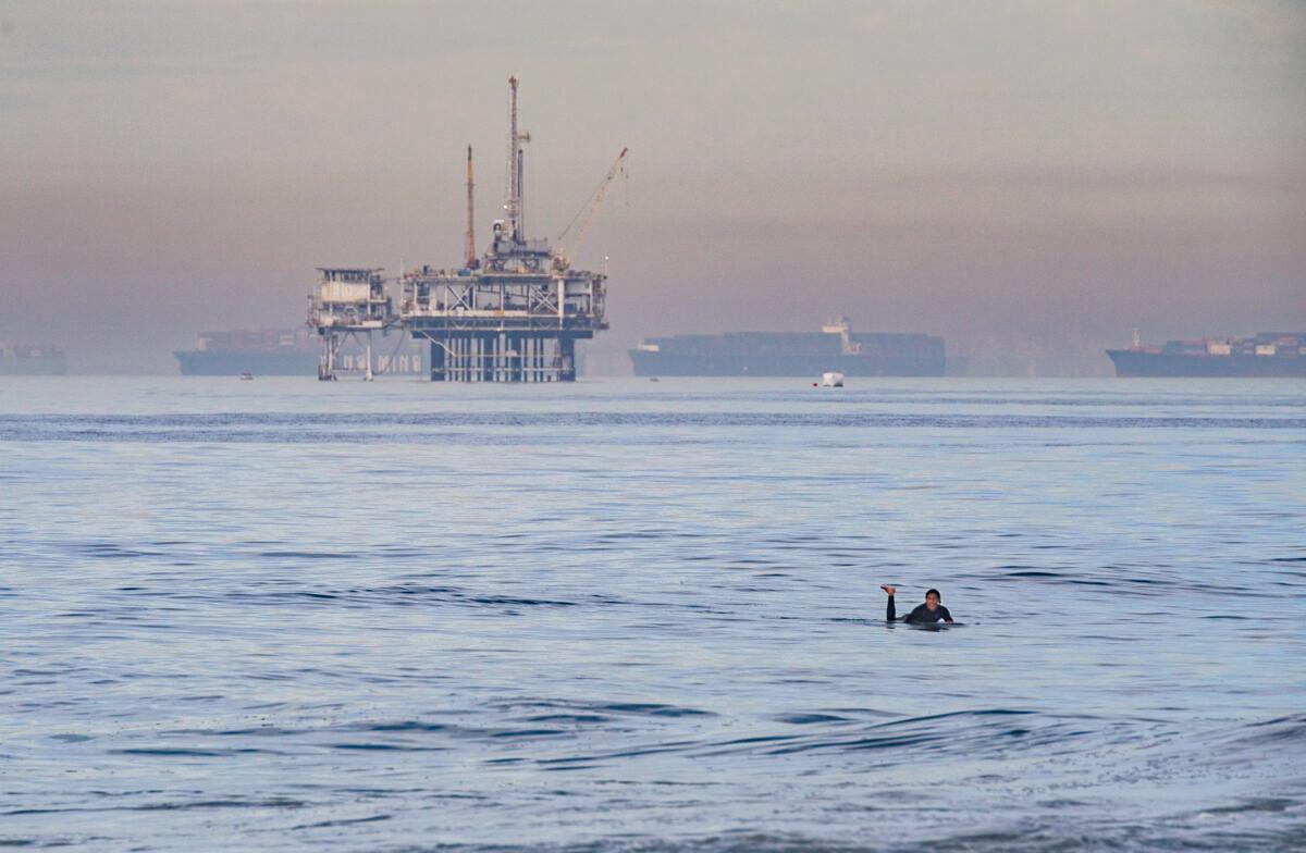 Offshore Oil Drilling Would Be Banned in California Under New Bill