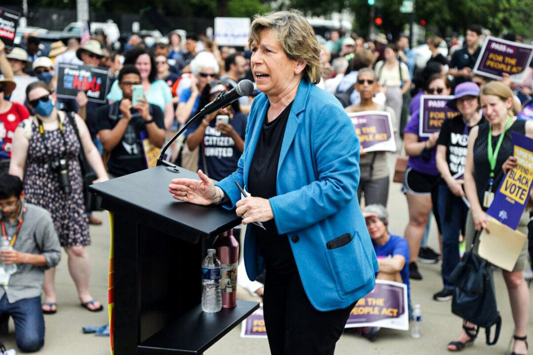 Teachers Union Head: New York Keeping Students Masked Is ‘Absolutely the Right Way’