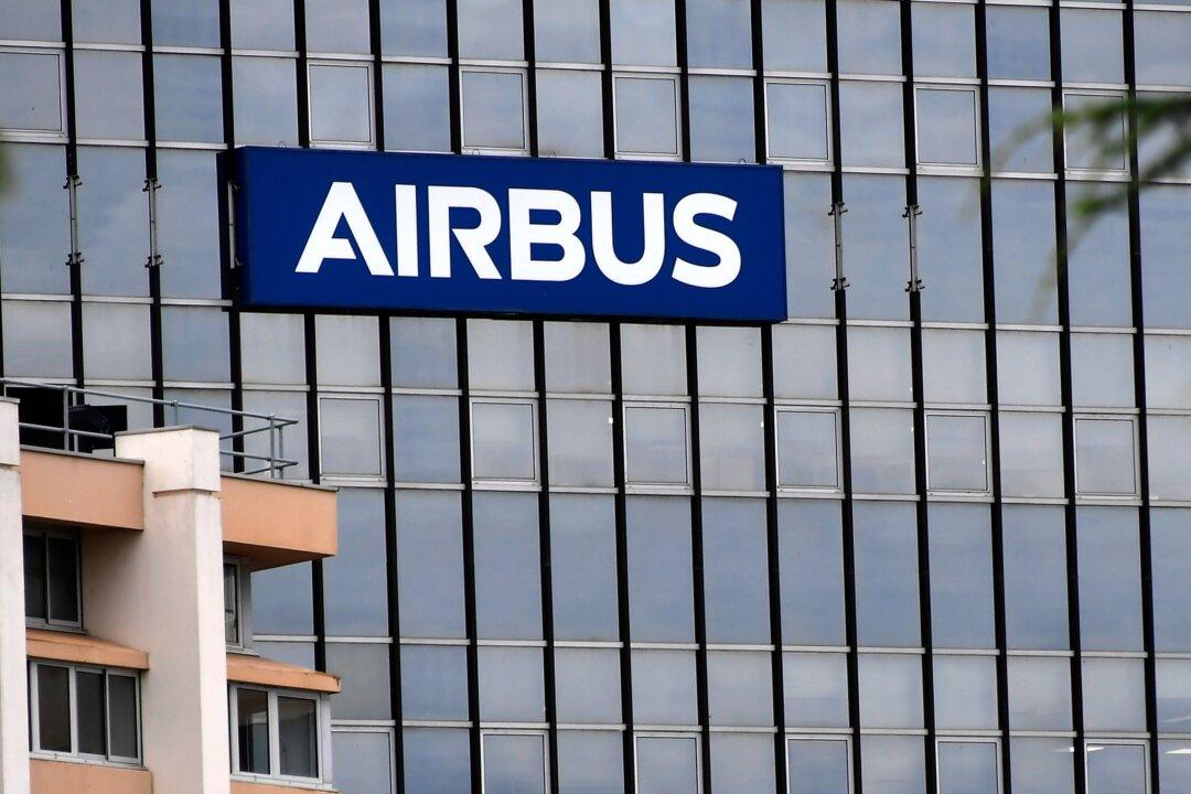 Airbus Halts Russia Parts, Studying Engineering Center Options
