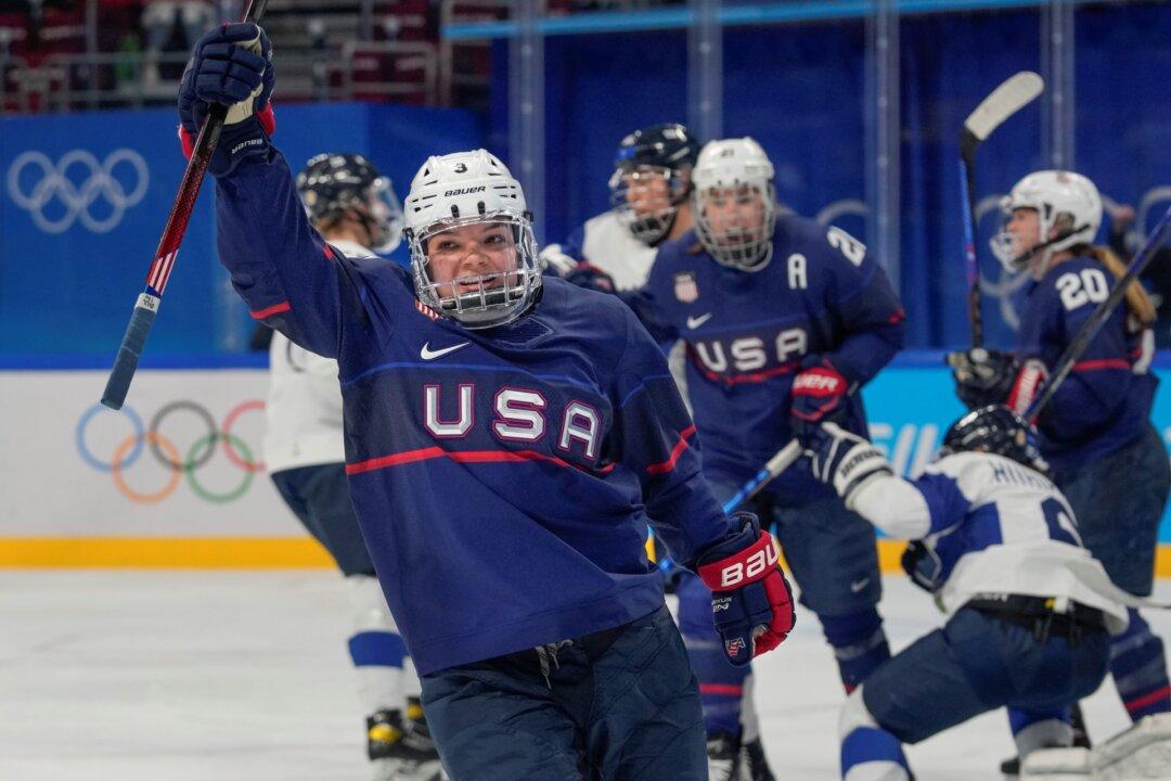 US Women’s Hockey Team Beats Finland 4–1, Will Face Canada in Olympic Final