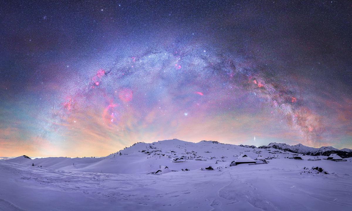 Nebulous Milky Way Portraits in Wonder-Filled Winter Landscapes Captured by Astrophotographer in Slovenia