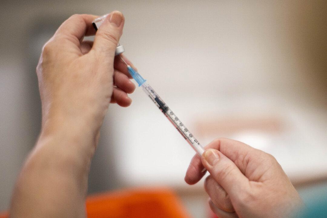 World’s 1st Plant-Based COVID-19 Vaccine Authorized