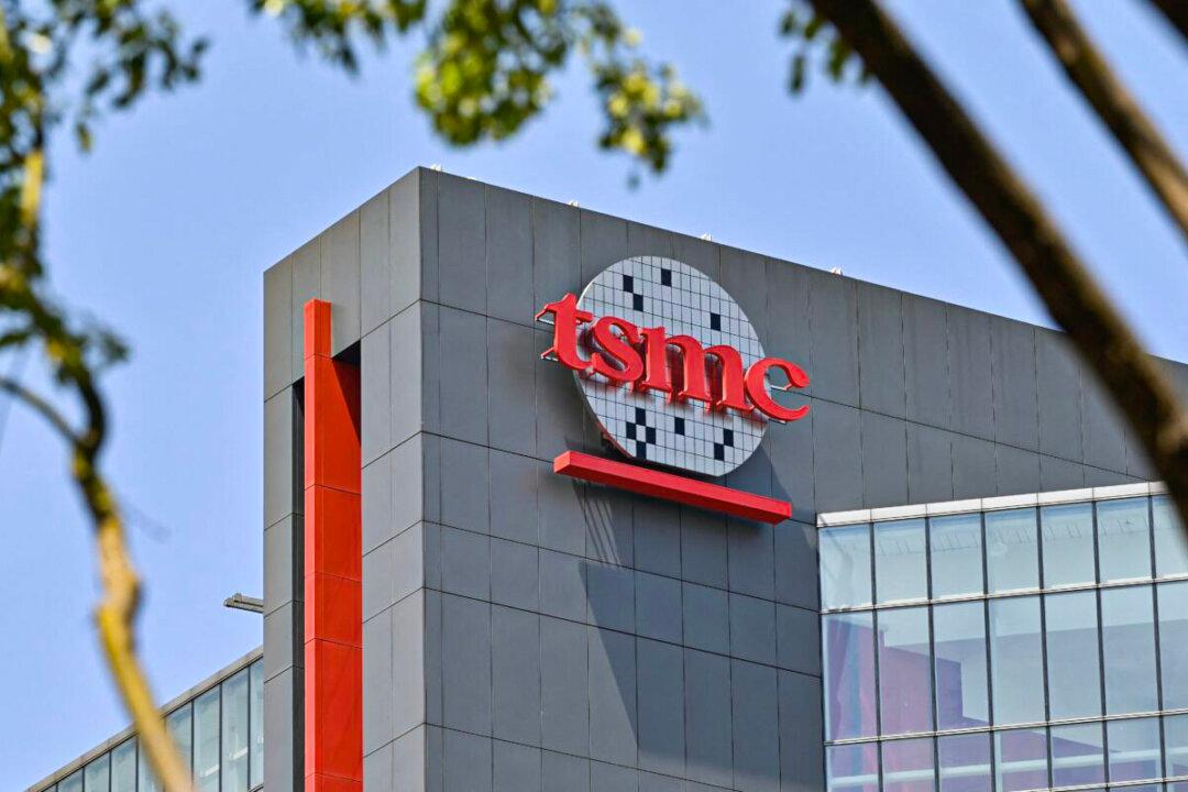 Opinion: Top CCP Economist Calls on China to Seize Taiwan Chipmaker TSMC