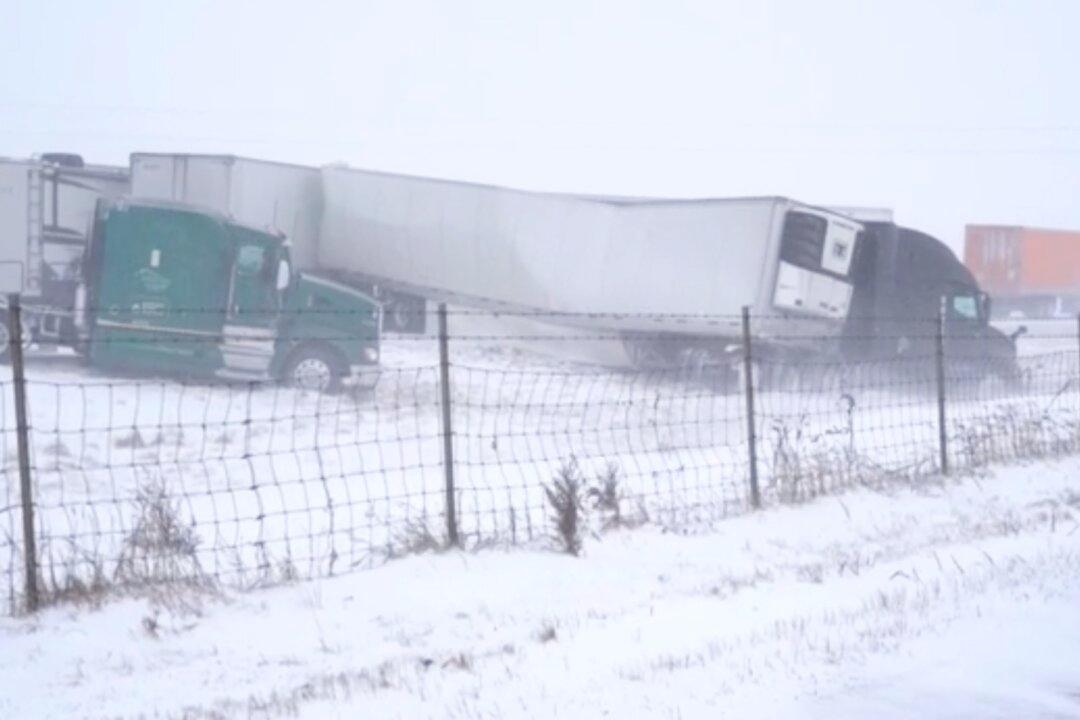100-Vehicle Pile-Up Shuts Down Illinois Highway Amid Heavy Snowstorm