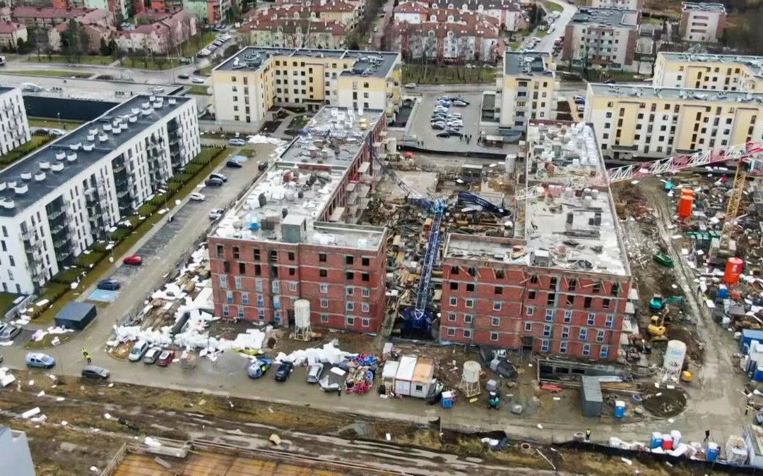 Poland Strong Winds Kill 2, Damage Infrastructure