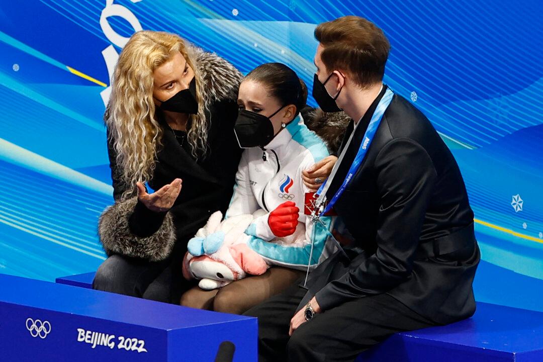 Olympic Chief Criticizes Valieva Coach’s ‘Chilling’ Reaction, Kremlin Hits Back