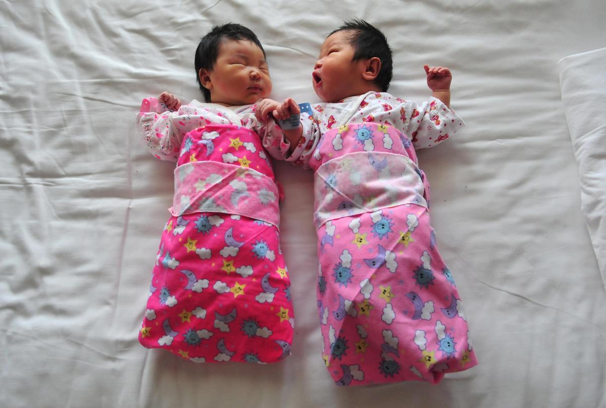 Chinese Politician Blasted Over Proposal to Allow Single Women to Have 1 Child