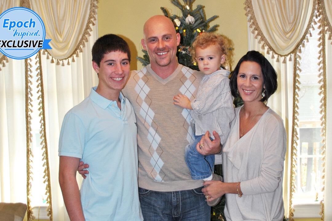 Atheist Dad Is Transformed After Glimpse of Heaven as Toddler Son Is Taken Off Life Support