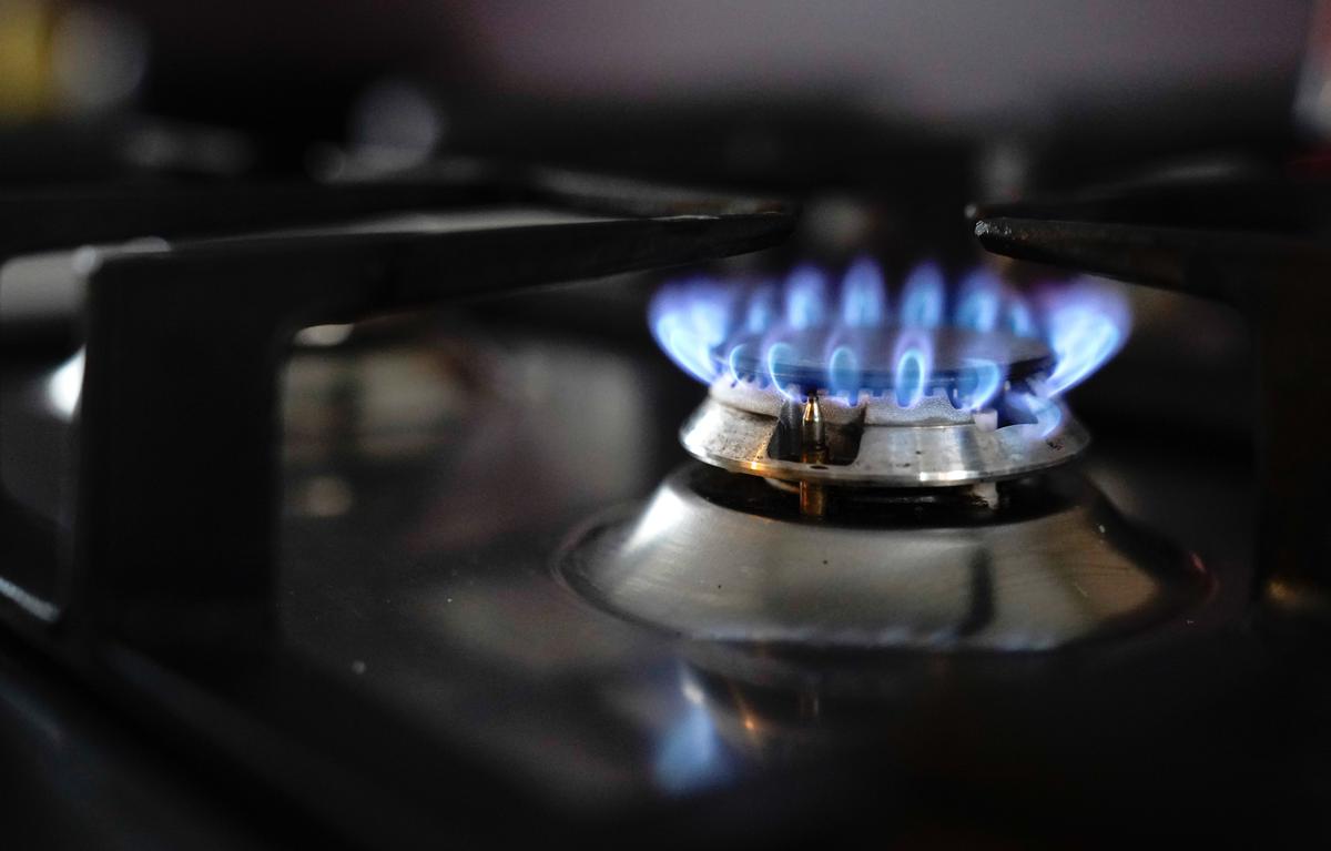 UK Energy Bills to Rise by 54 Percent as Regulator Approves Historic Price Cap Lift
