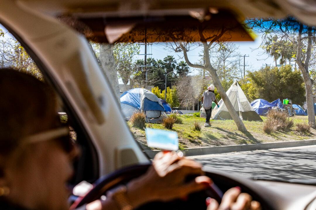 LA City Council Candidates Want to Reduce Car Space