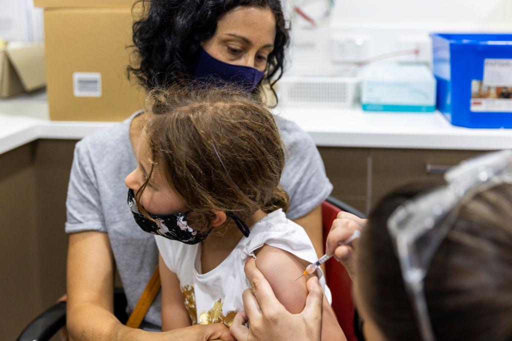 Mother Calls for Better Risk Advisory Around mRNA COVID-19 Vaccines for Kids