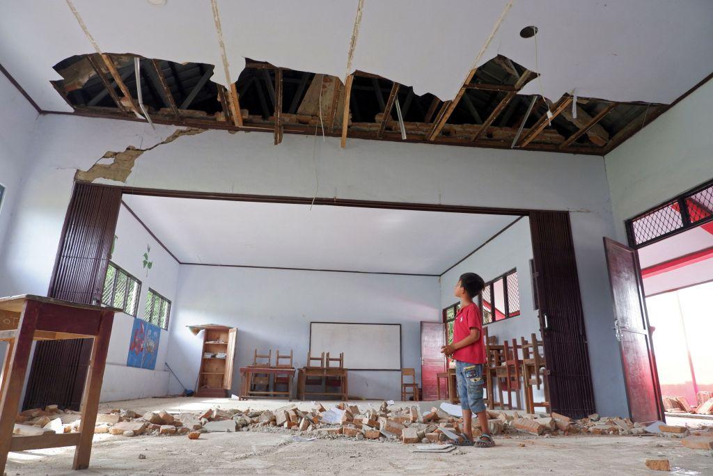 Indonesia Hit by 6.2 Magnitude Earthquake