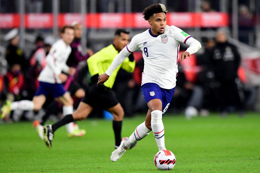 Star US Soccer Midfielder McKennie Will Miss World Cup Qualifiers After Breaking Foot