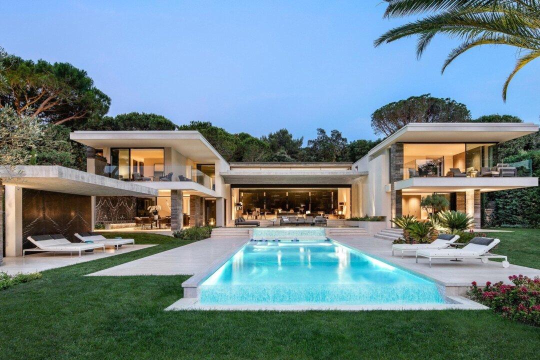 An Outstanding Modern Villa in Saint-Tropez Lists for 26 Million Euros
