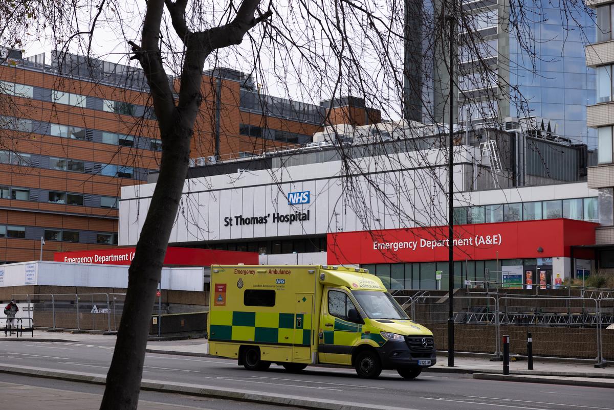 Sick Days at 10-Year High Amid Surge in Stress and Mental Health Issues