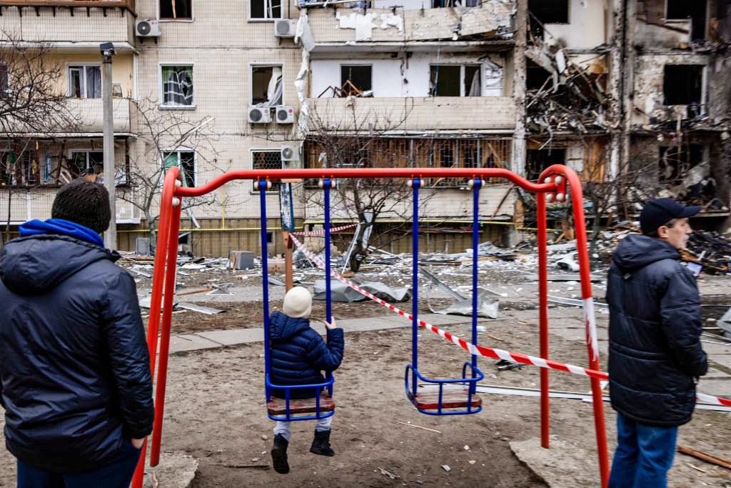 Australia Commits Finance, Military Equipment to Ukraine