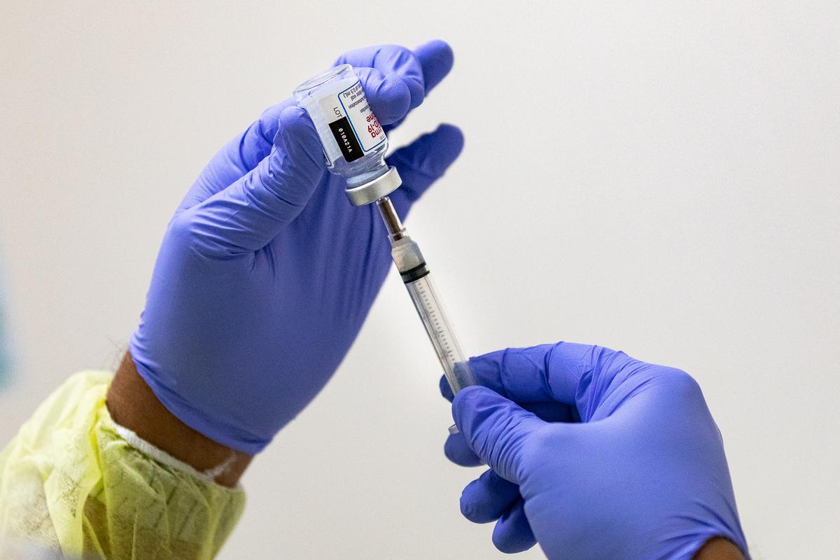 Moderna President: We ‘Strongly Recommend’ 4th Vaccine Dose For Certain Groups