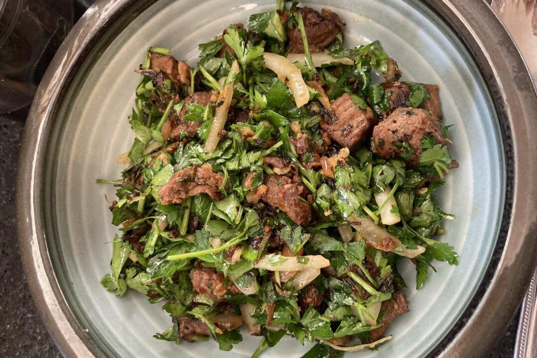 The Hunter’s Reward: Tales—and a Tasty Salad—From a Wintertime Elk Hunt