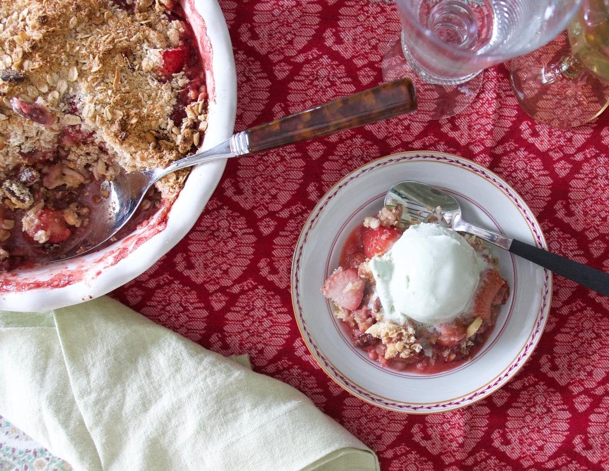 Strawberry Crumble