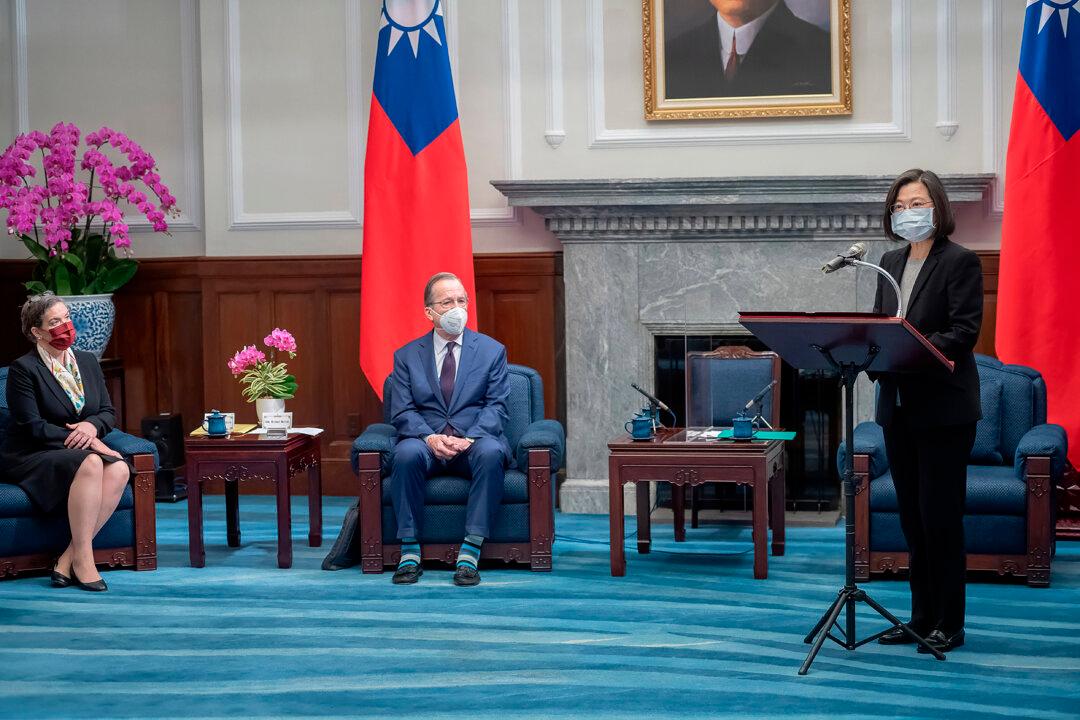 Differences and Similarities Between Russia-Ukraine and China-Taiwan Crises