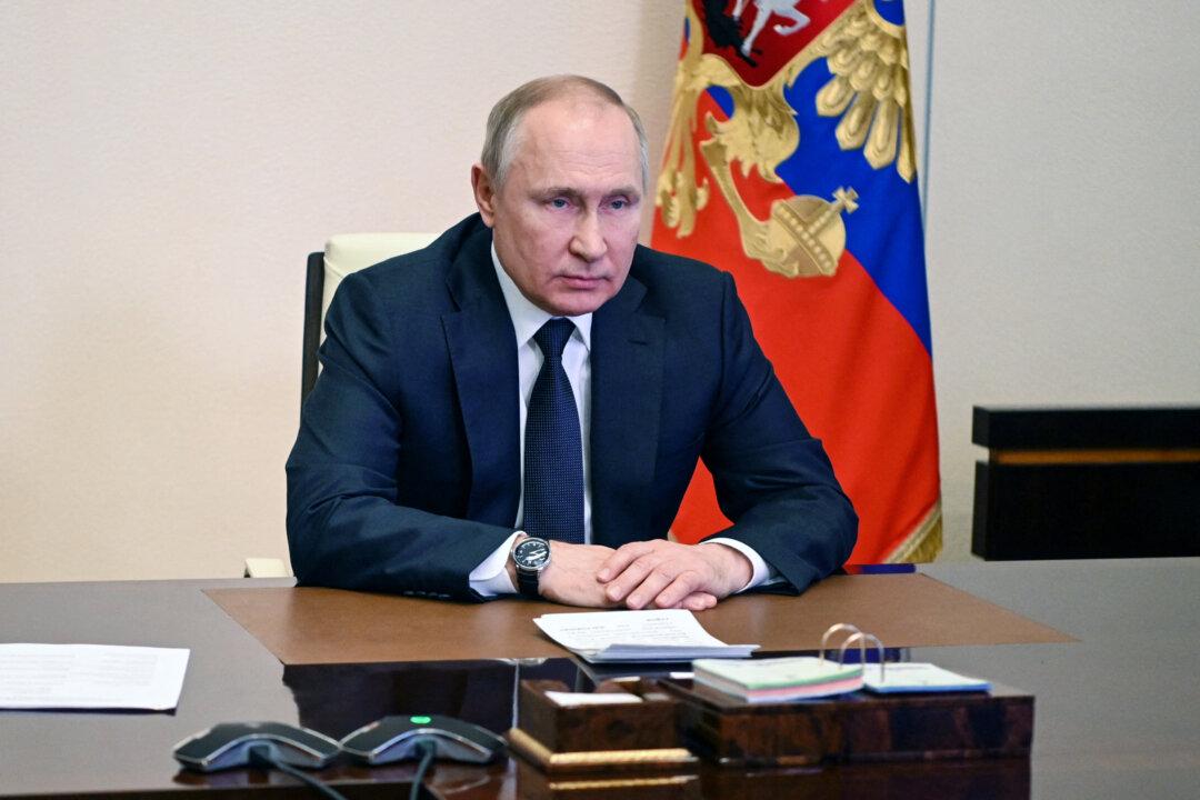 Russia Has Withstood ‘Economic Blitzkrieg,’ Citizens Must Prepare for Inflation and Unemployment: Putin