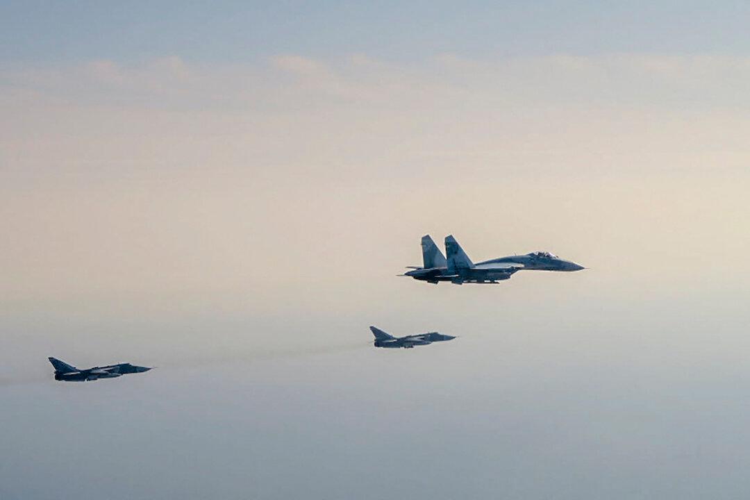 Russian Fighter Jet Accidentally Drops Bomb on Russian Border City