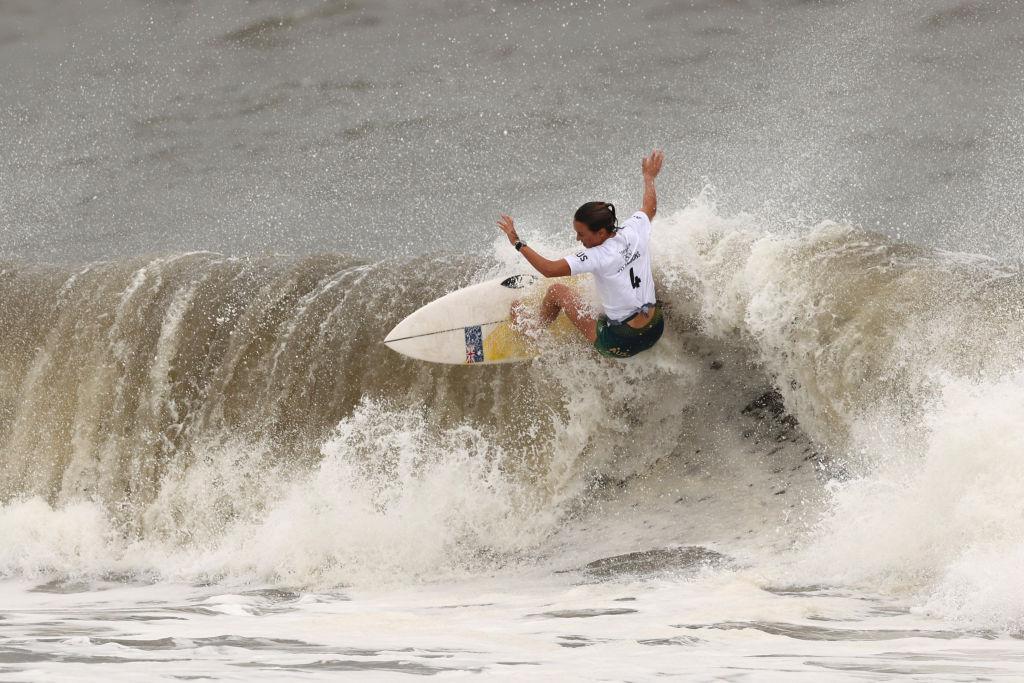Aussie Women Shine on Day 1 of MEO Pro Portugal Surfing Event