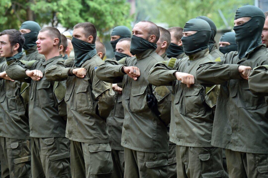 DHS Warns of Ukrainian Neo-Nazi Battalions Recruiting Americans