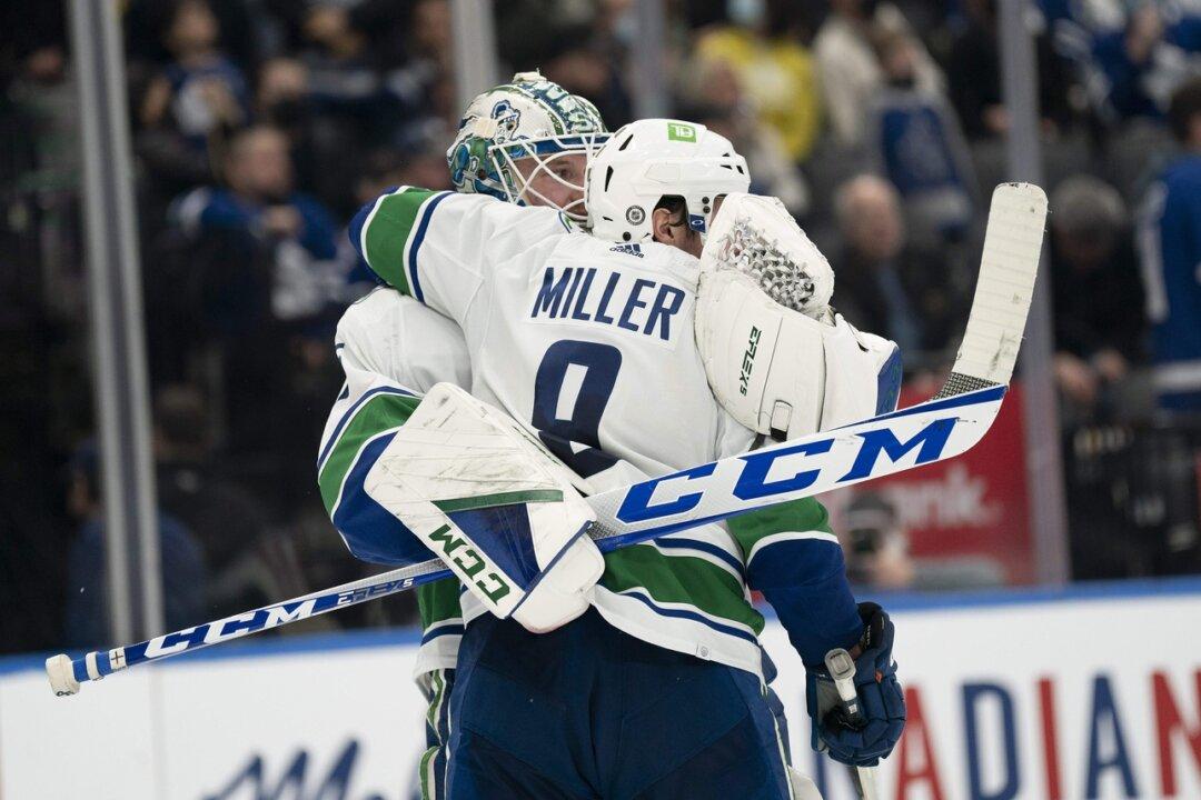 NHL Roundup: Canucks Rally in Third to Clip Maple Leafs