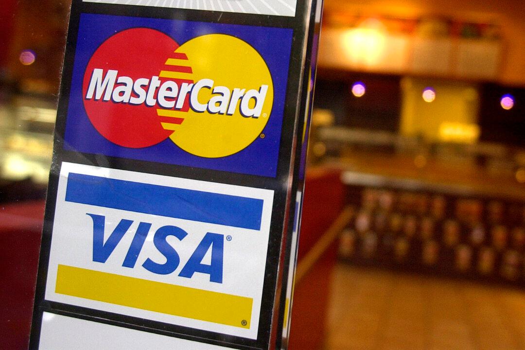 Visa, Mastercard Abruptly Suspend All Operations in Russia