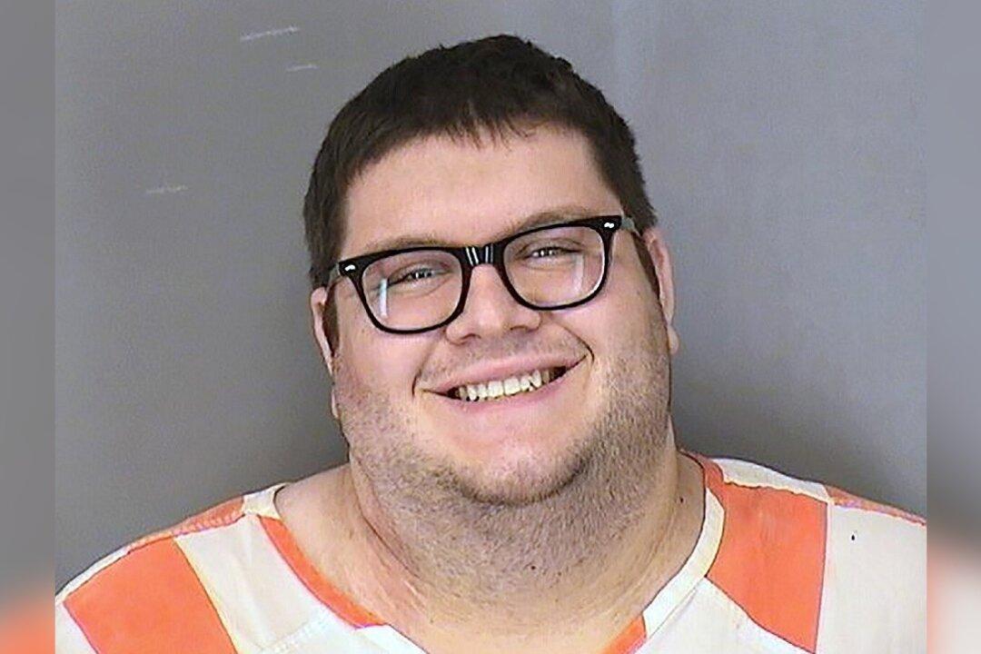 Man Pleads Guilty to Killing 2 at Nebraska Restaurant