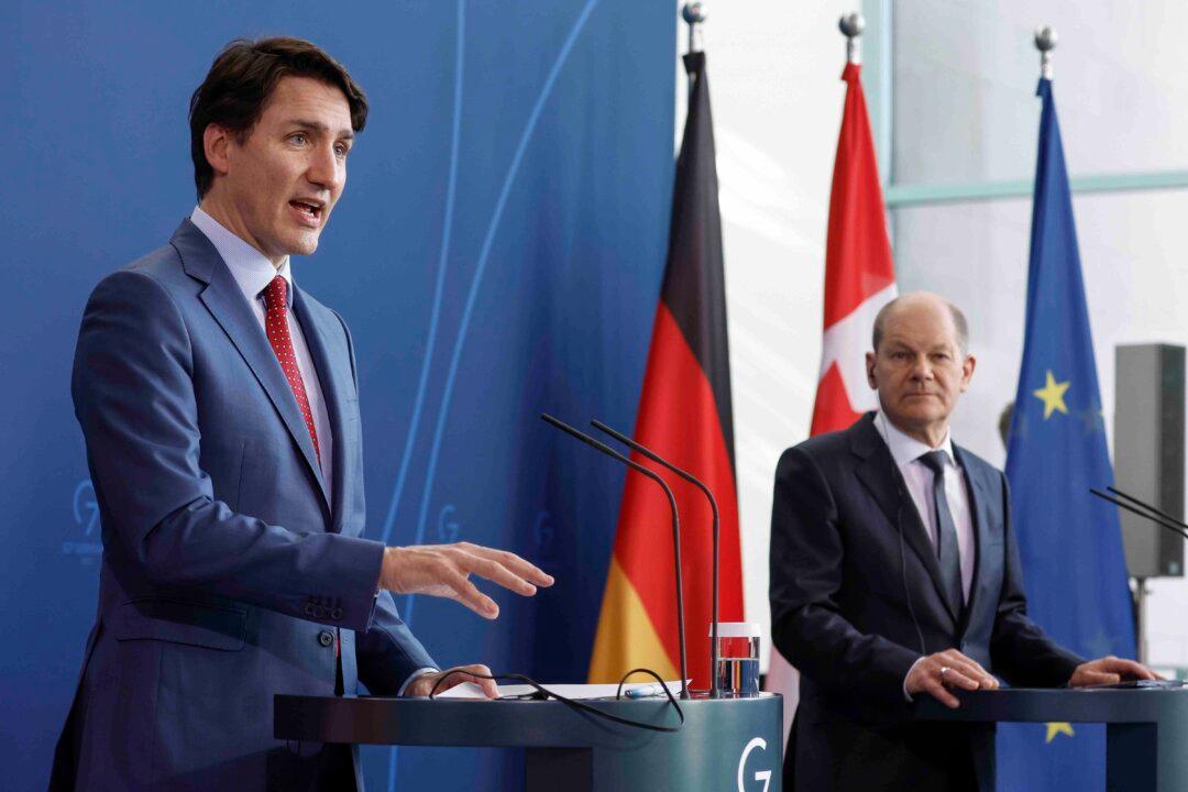 Trudeau, Zelenskyy Speak Ahead of German Meetings in Berlin