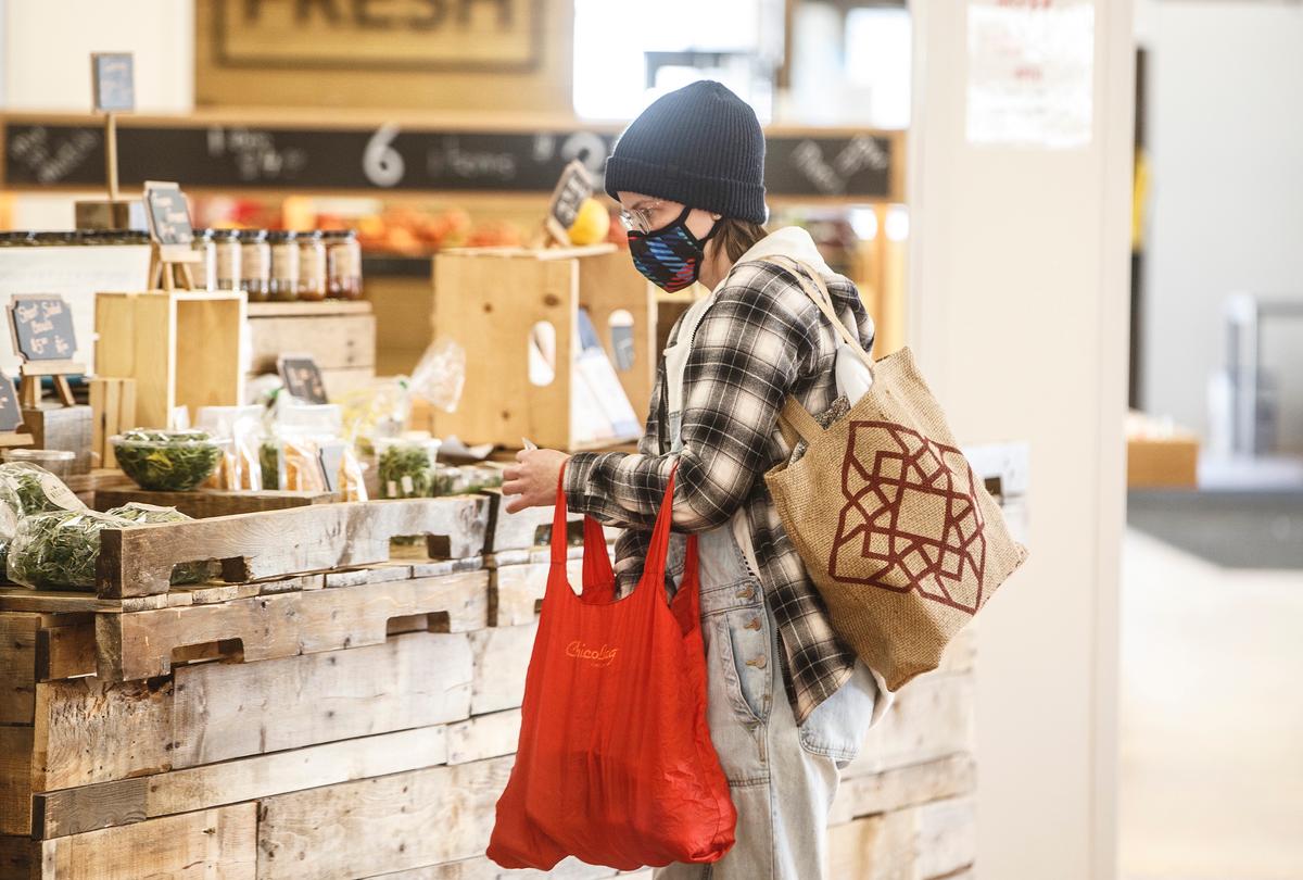 Edmonton Drops Mask Bylaw as Alberta Moves to Ban Separate Municipal COVID Rules