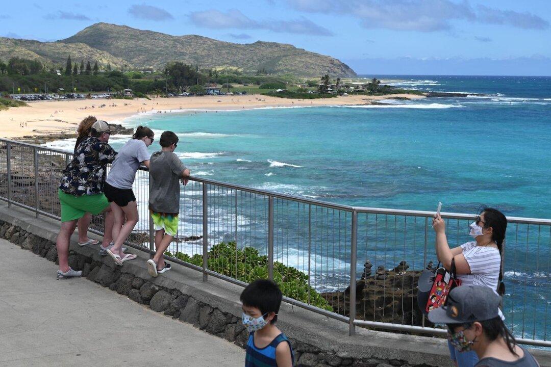 Hawaii Becomes Last US State to Lift Mask Mandate