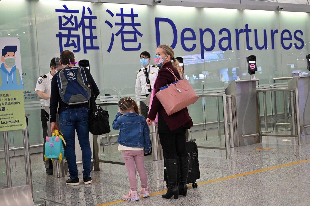 Half of Foreign Investment Expected to Leave Hong Kong Due to Strict COVID Lockdown
