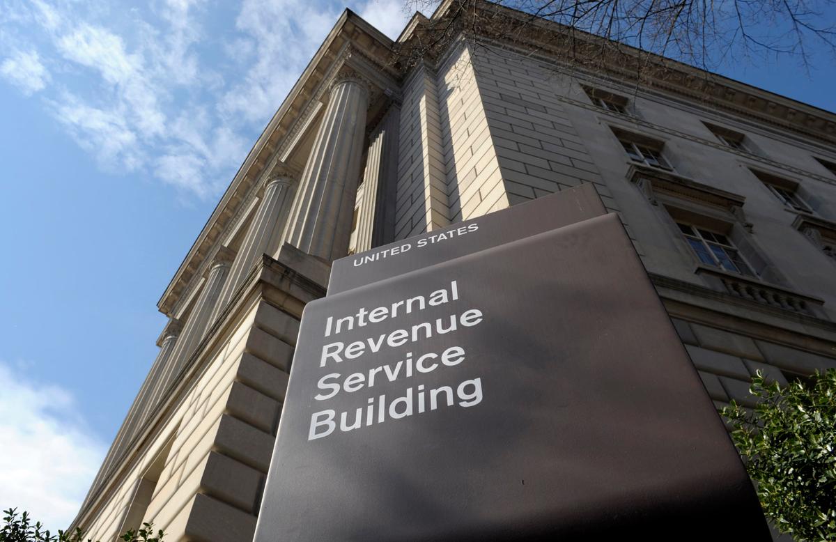 IRS Plans to Hire 10,000 Workers to Relieve Massive Backlog