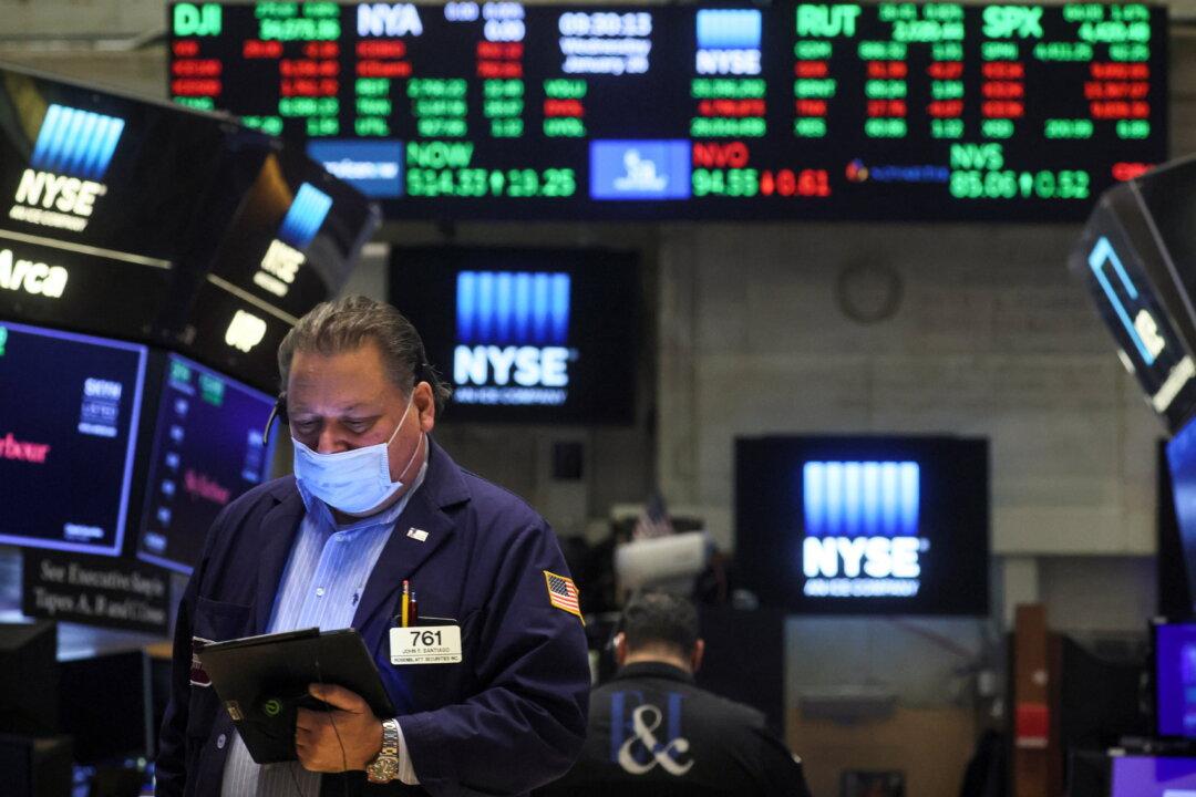 NYSE, Nasdaq Halt Trading in Stocks of Russia-Based Companies