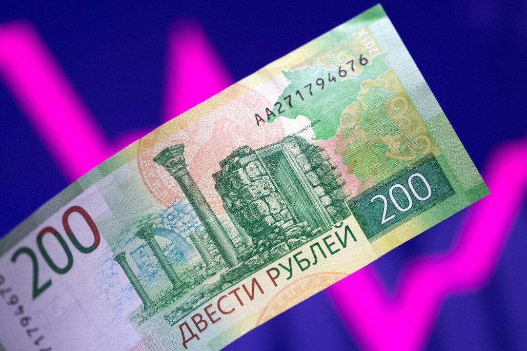 Russia Bans Payments to Foreigners Holding Rouble Bonds, Shares
