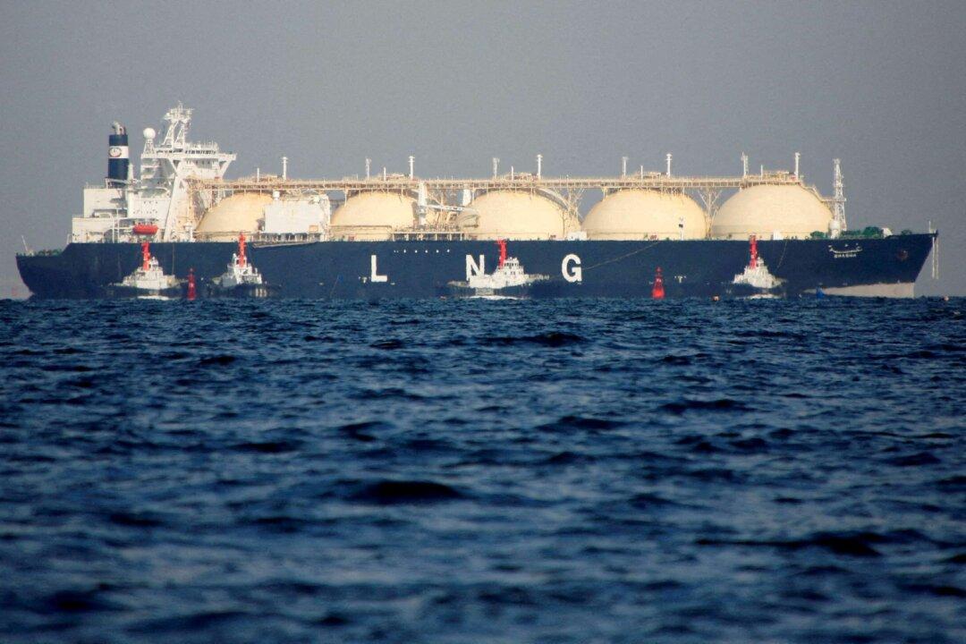 Global LNG Demand Growth Shifts From Asia to Europe on Russia Sanctions