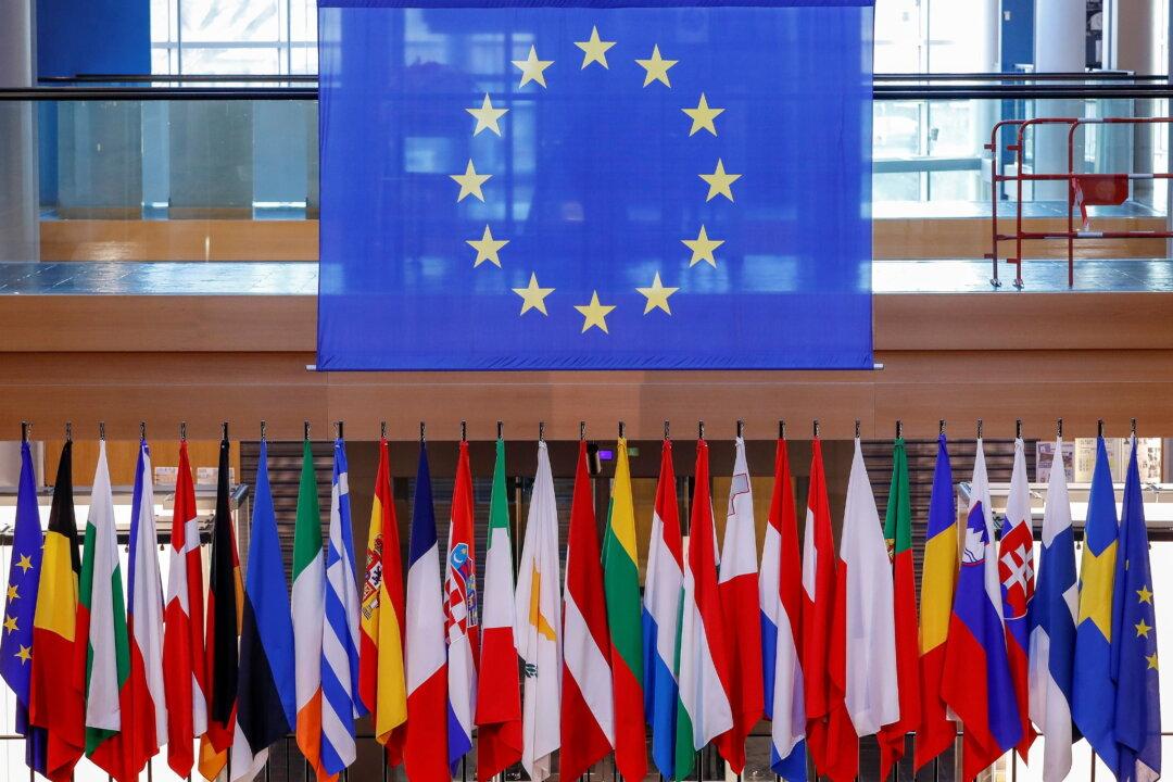 Analysis: EU Steps Up Efforts to Bring In Western Balkans as New Members