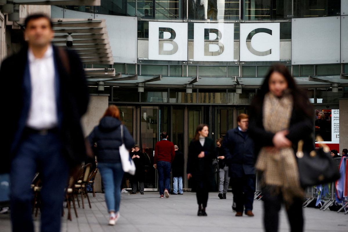 UK Judge Blocks BBC From Revealing ‘Misogynist MI5 Informant’