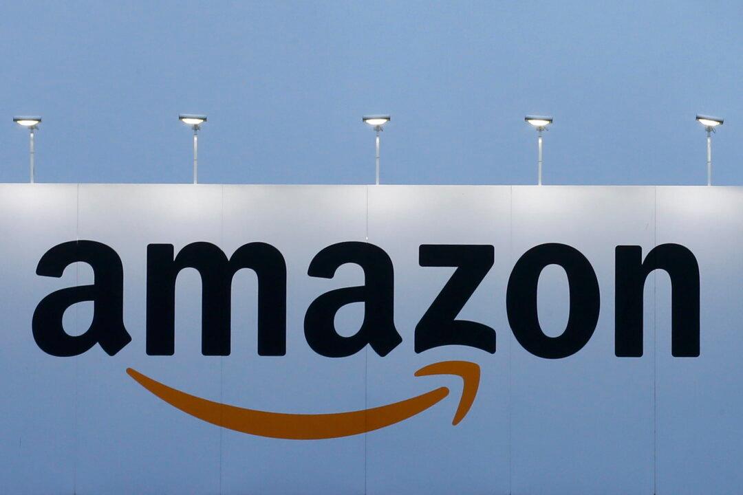 Amazon Gets Rare ‘Underperform’ Rating on Risks From Higher Expenses, Inflation