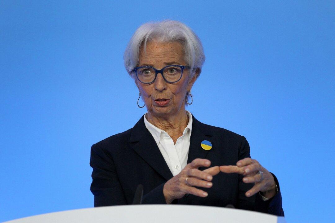 ECB’s Lagarde Does Not See Risk of Stagflation