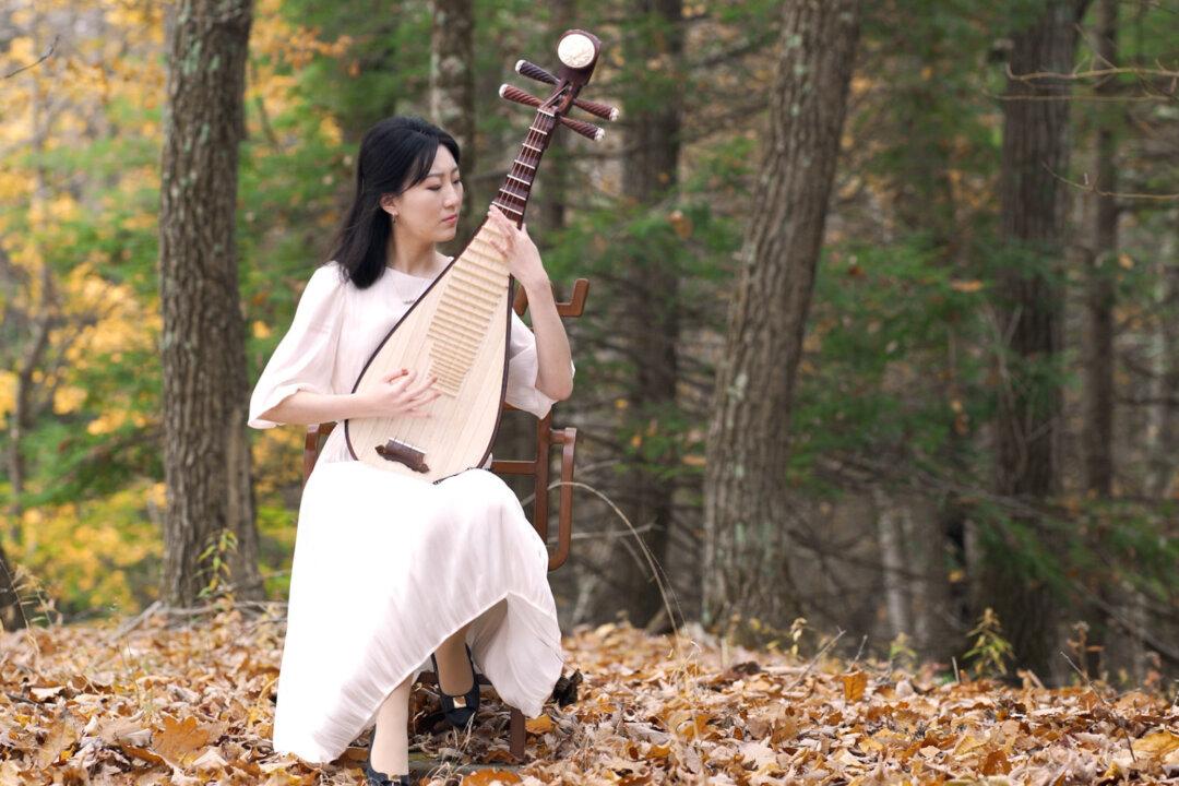 Shen Yun Pipa Virtuoso Liang Yu on Choosing Justice Through Art