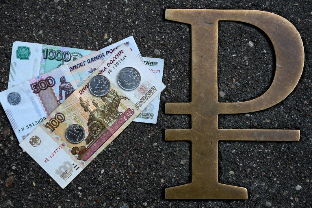 Russia Nears Default After US Blocks Bond Payment; Moscow Vows to Pay in Rubles