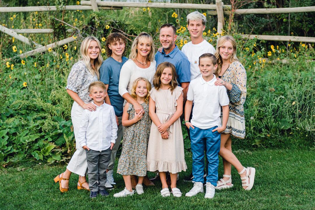 CEO Mom-of-8 Shares How She Manages Her Schedule Amid the ‘Magical Chaos’ of a Big Household