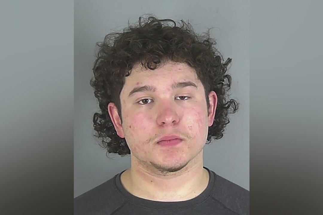 Bond Denied for Former ‘American Idol’ Star Charged in Crash